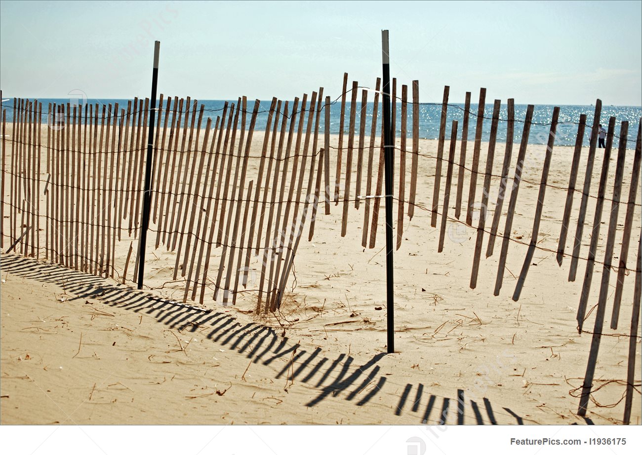 broken-beach-fence-stock-image-936175.jpg